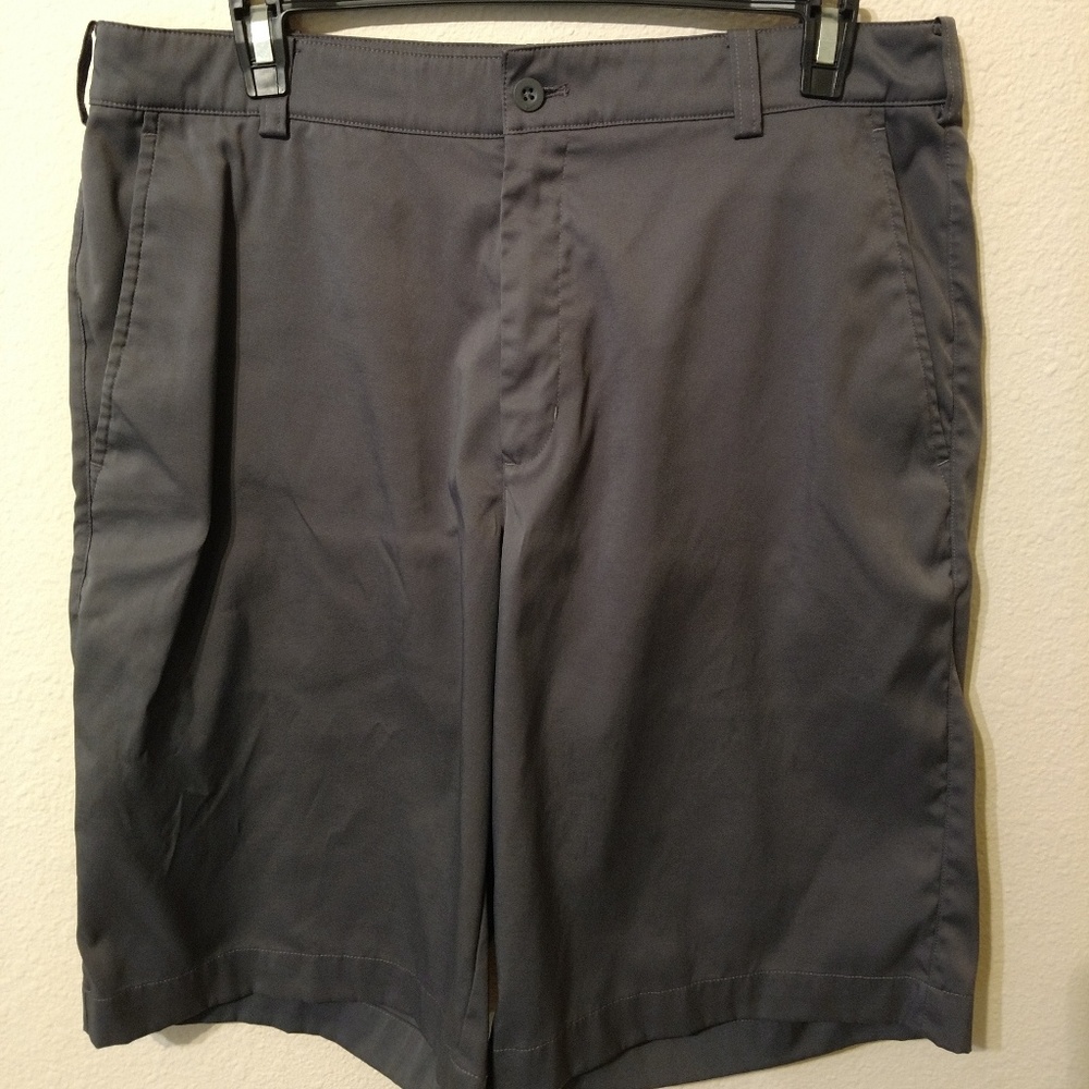 Two Used Mens Nike Flat Front Shorts. Size 32